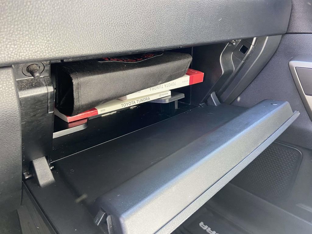 Used 2022 Toyota Tundra SR5 w/ SR5 Premium Package image 30