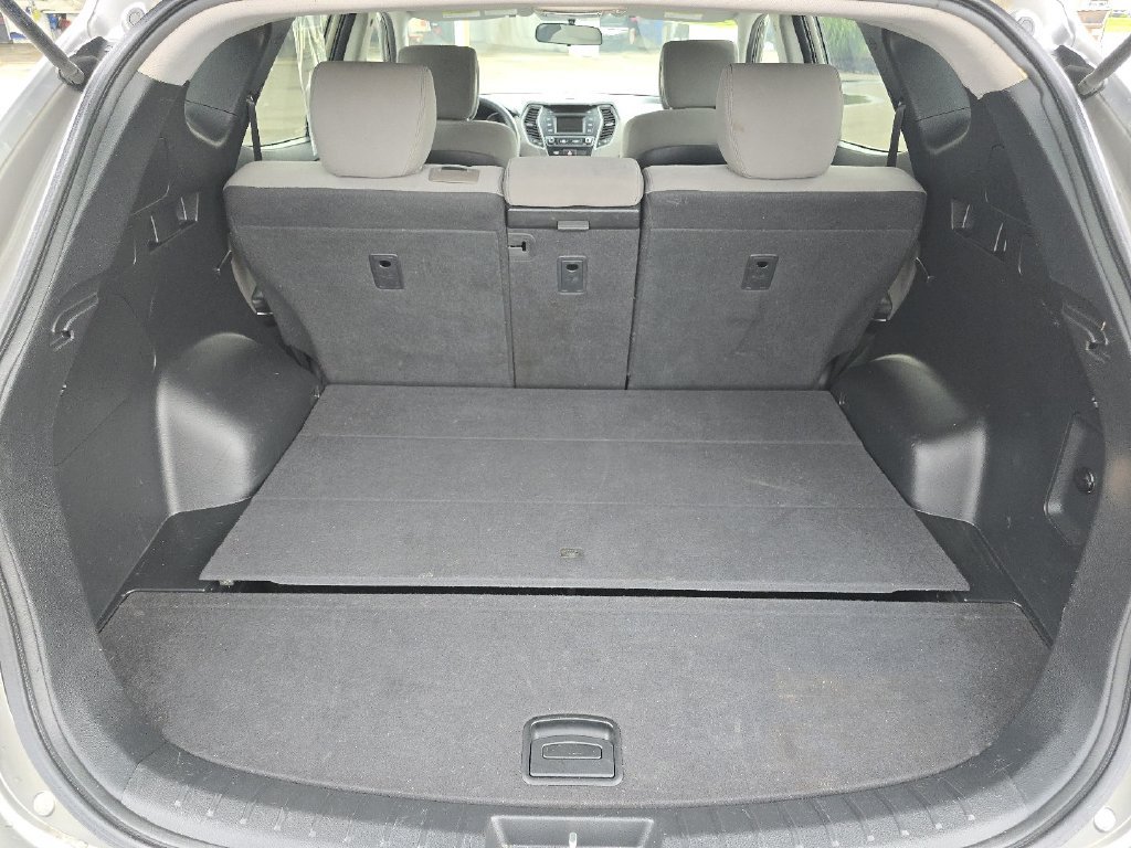 Used 2018 Hyundai Santa Fe Sport FWD image 17