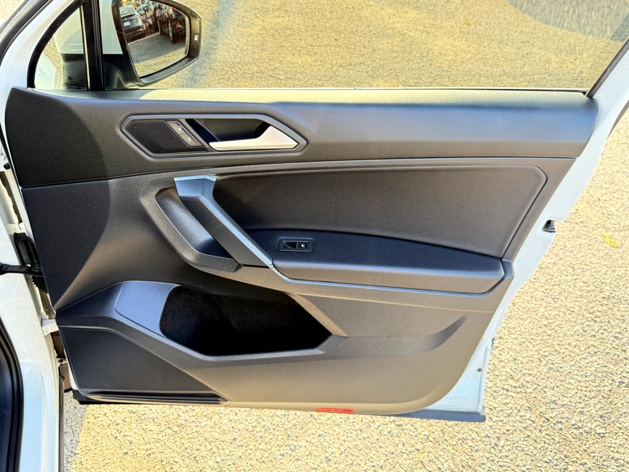 Used 2019 Volkswagen Tiguan SE w/ Panoramic Sunroof Package image 50