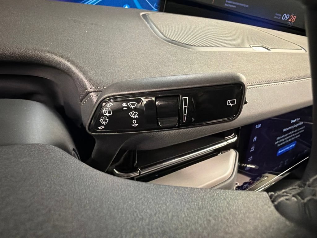 New 2026 Lincoln Navigator Reserve w/ Jet Appearance Package AWD/4WD image 23