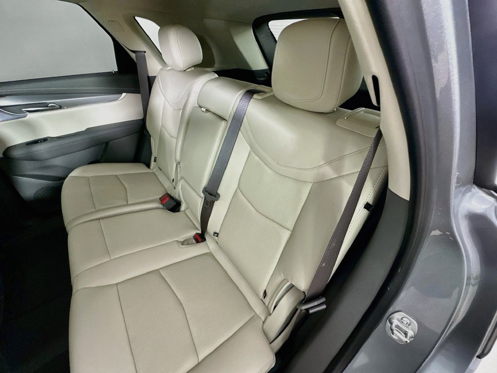Certified 2025 Cadillac XT5 Premium Luxury w/ Technology Package AWD/4WD image 32