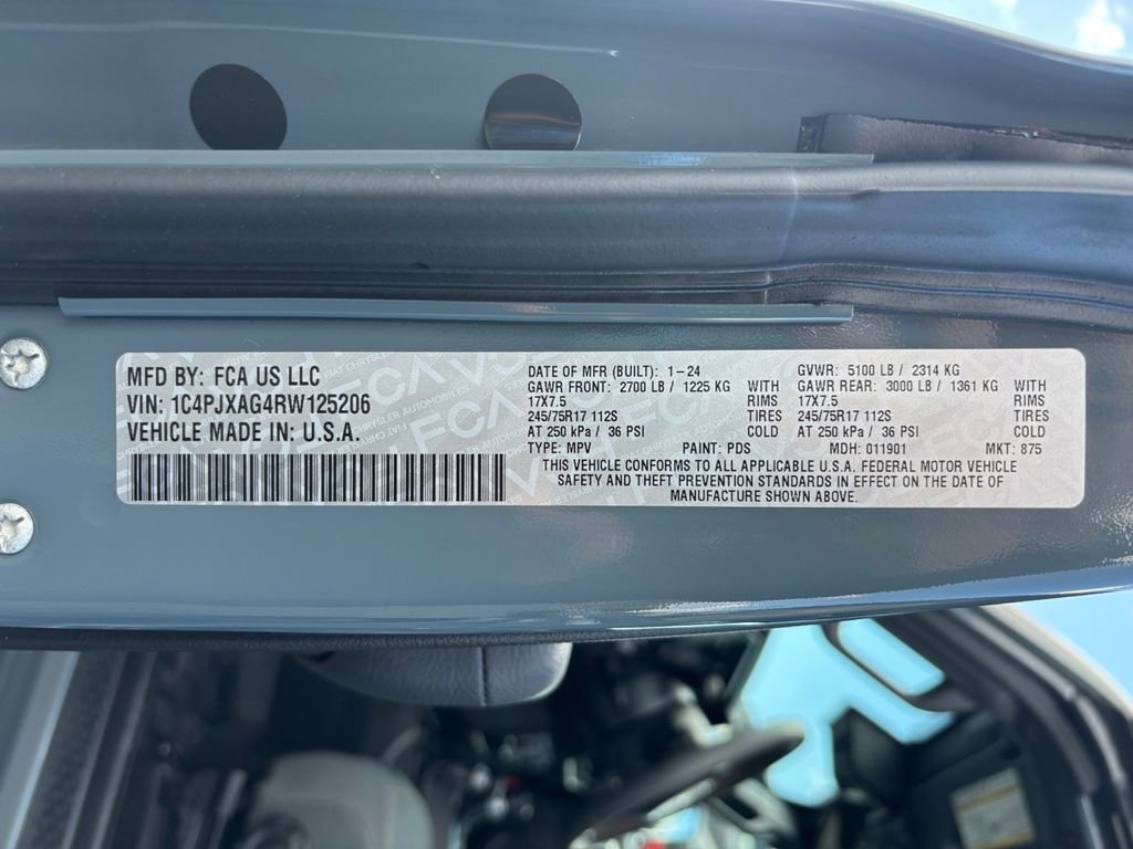 Used 2024 Jeep Wrangler Sport S image 34