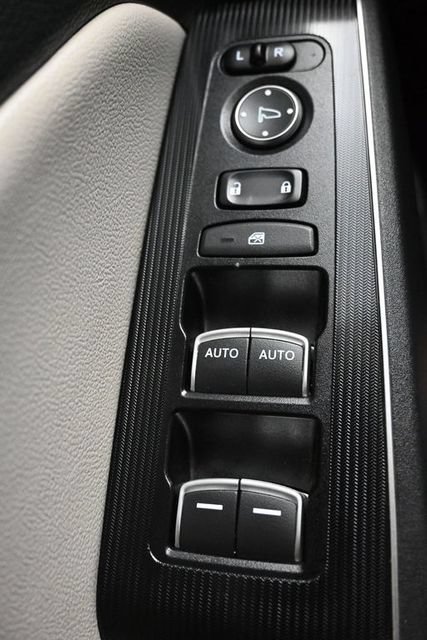 Used 2023 Honda Civic Touring image 26
