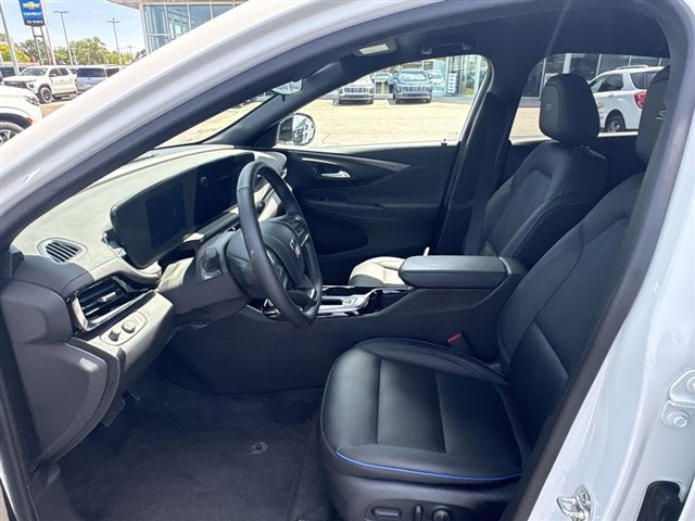 Certified 2024 Buick Envista Sport Touring w/ Convenience I Package FWD image 18