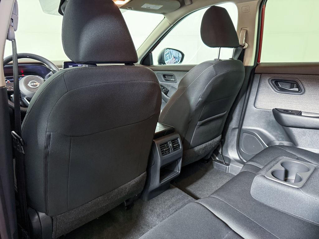 Certified 2023 Nissan Rogue S image 37