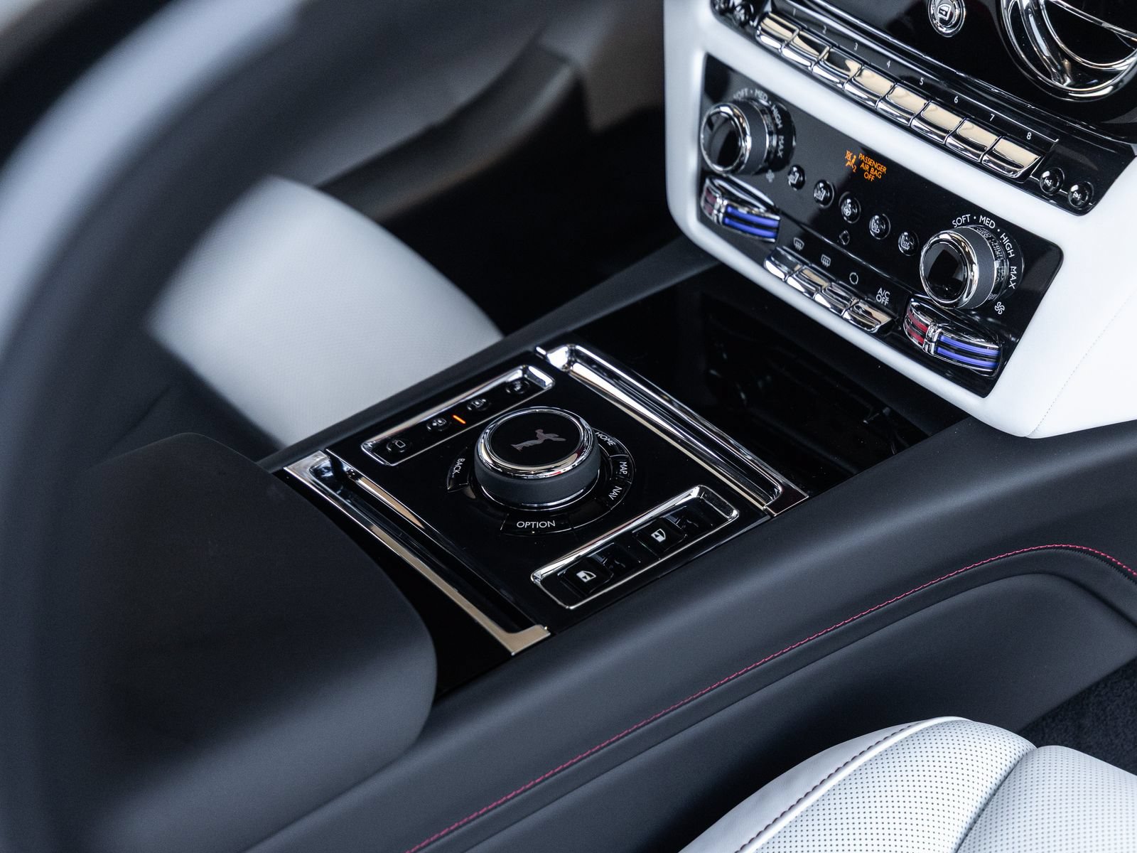New 2027 Rolls-Royce Ghost AWD/4WD image 38