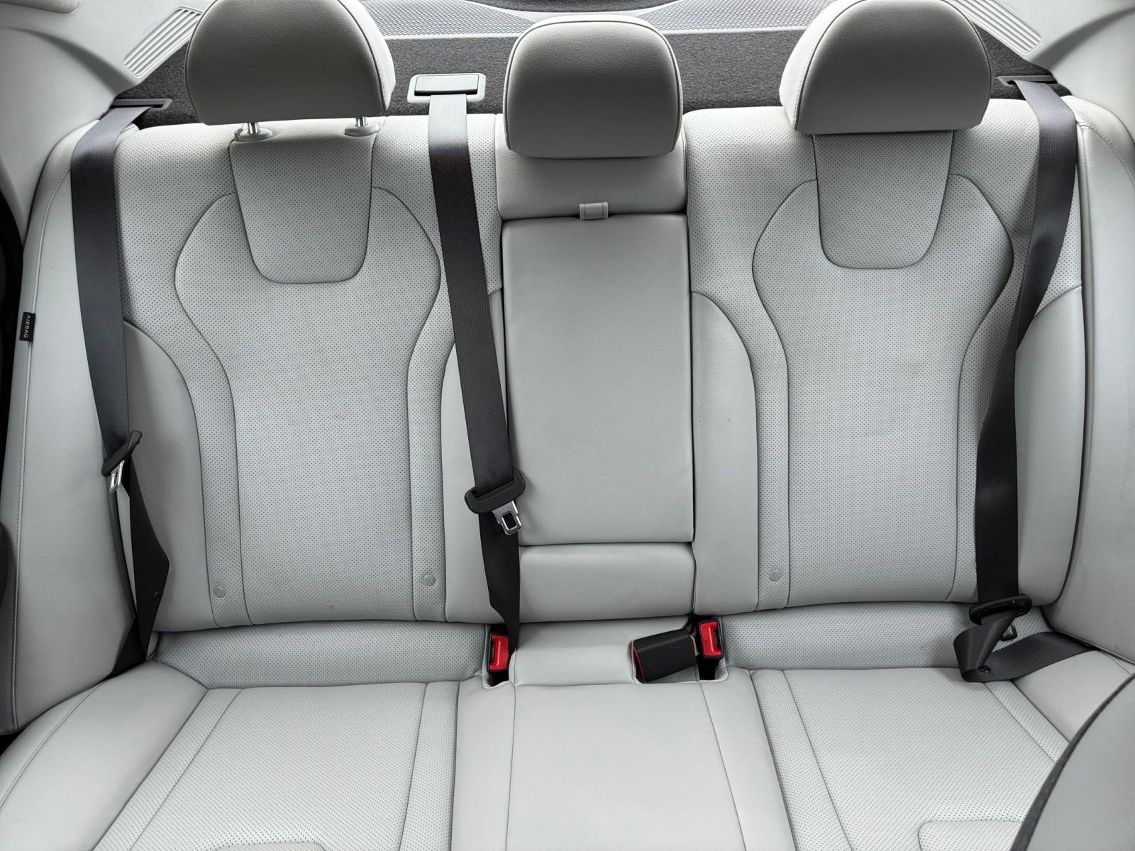 Used 2025 Hyundai Elantra Limited image 40