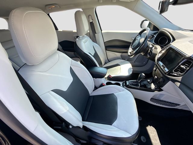 Used 2020 Jeep Compass Limited image 29