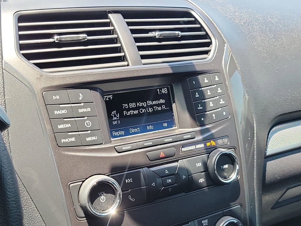 Used 2019 Ford Explorer XLT FWD image 23
