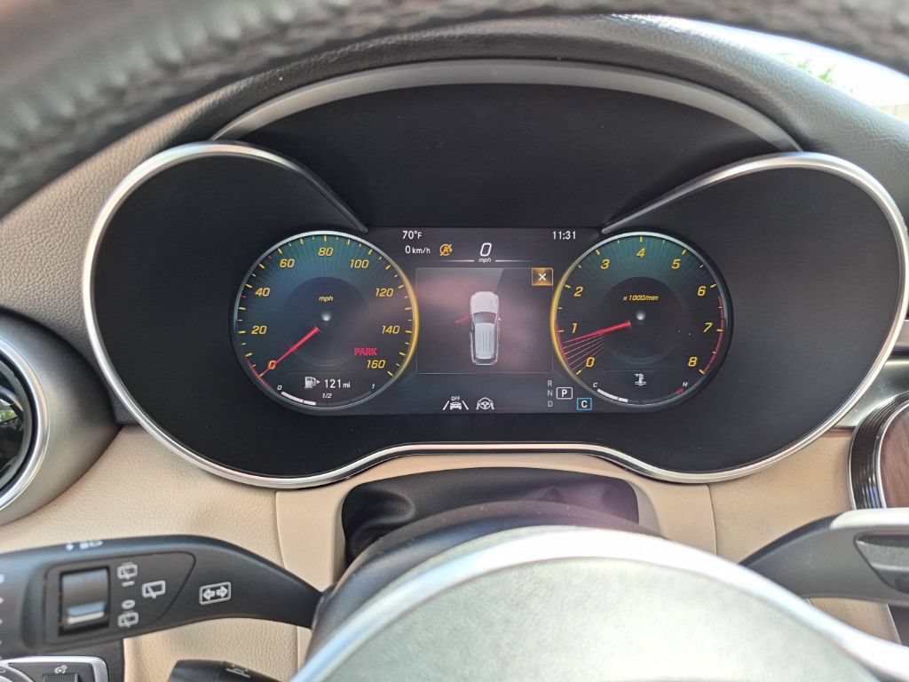 Used 2022 Mercedes-Benz GLC 300 4MATIC w/ Driver Assistance Package image 42