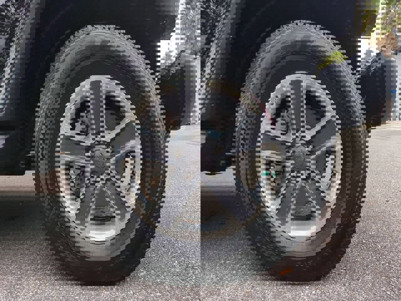 Used 2019 Jeep Wrangler Unlimited Sahara w/ LED Lighting Group image 14