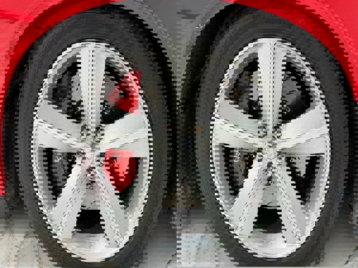 Used 2015 Dodge Challenger SRT Hellcat image 36