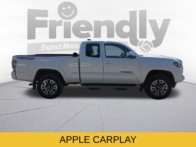 Used 2022 Toyota Tacoma TRD Sport AWD/4WD image 4