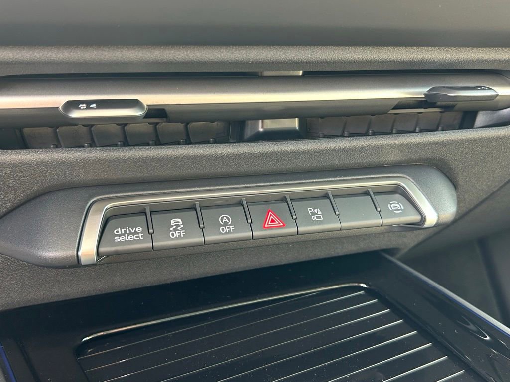 New 2026 Audi Q3 quattro 2.0T image 30