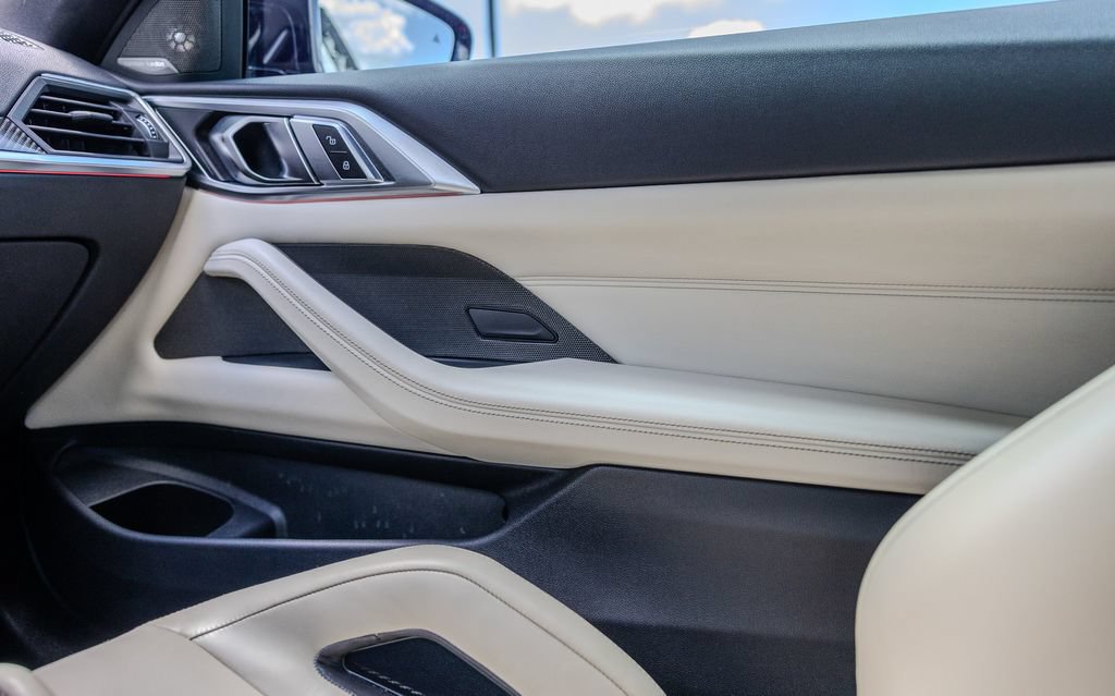 Used 2023 BMW M4 Coupe w/ Executive Package RWD image 12