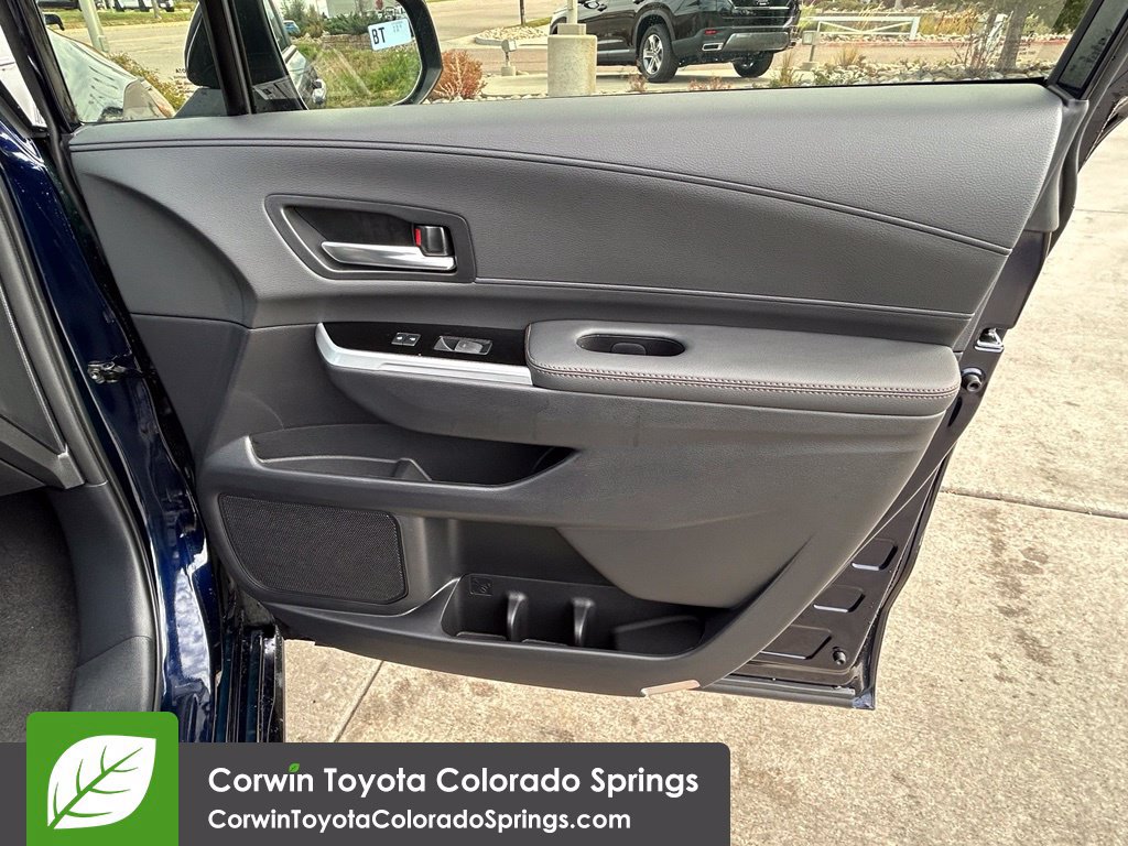 New 2026 Toyota Sienna Platinum AWD/4WD image 25