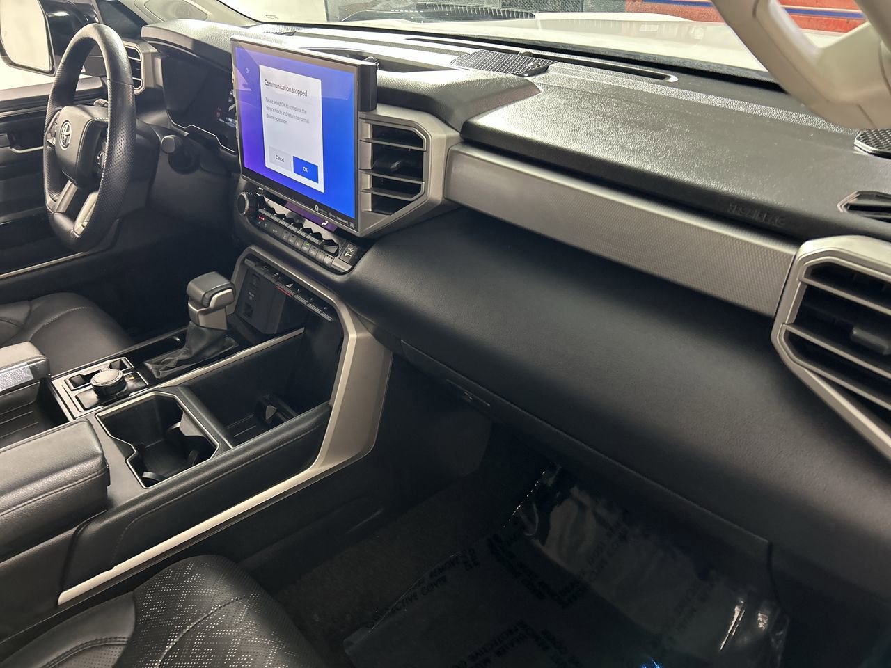 Used 2024 Toyota Tundra Limited AWD/4WD image 26