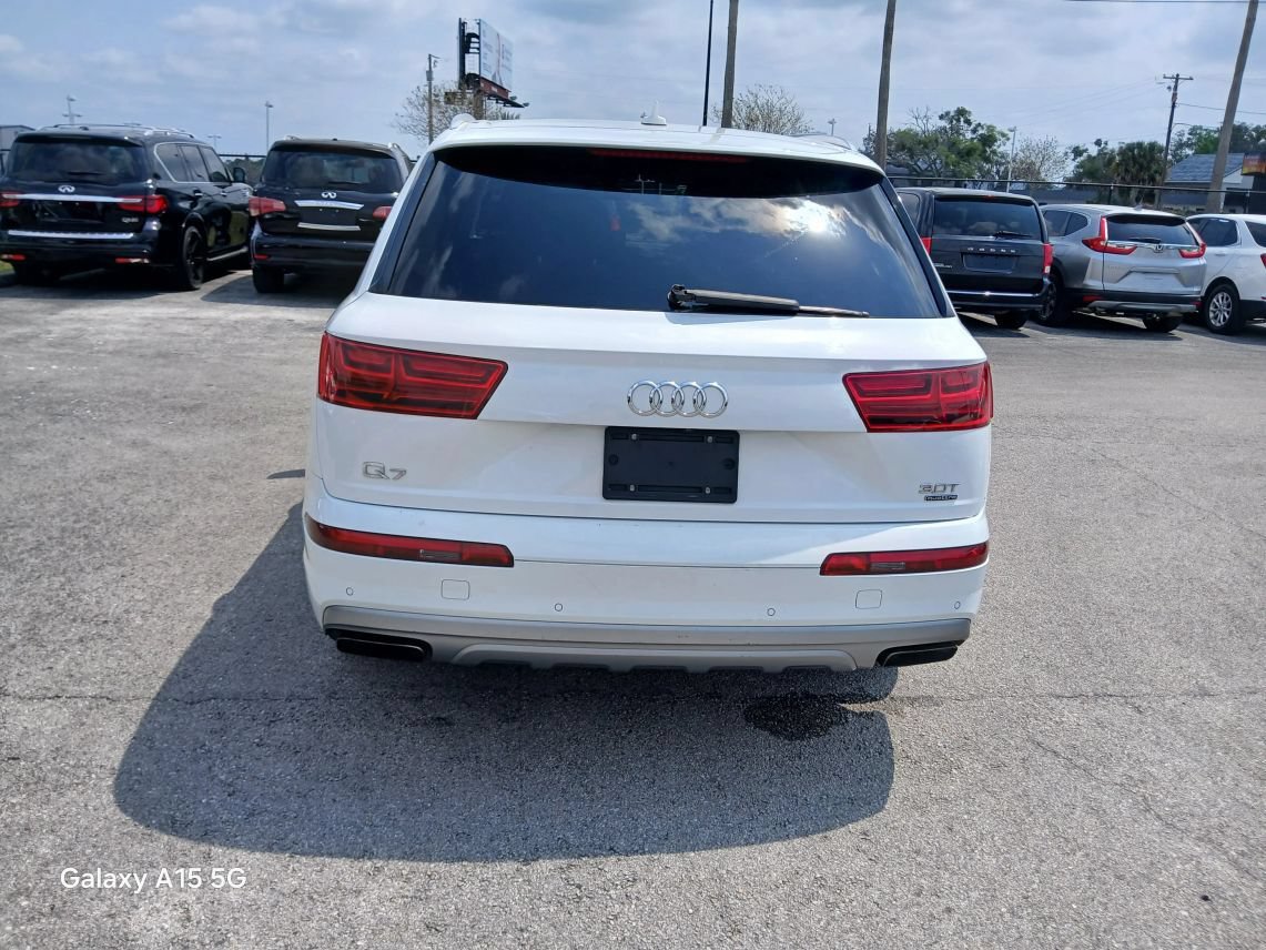 Used 2018 Audi Q7 3.0T Premium Plus AWD/4WD image 4