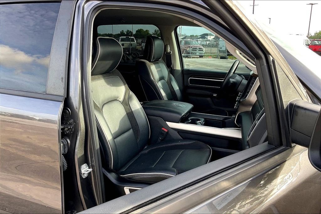 Used 2022 RAM 1500 Laramie AWD/4WD image 28