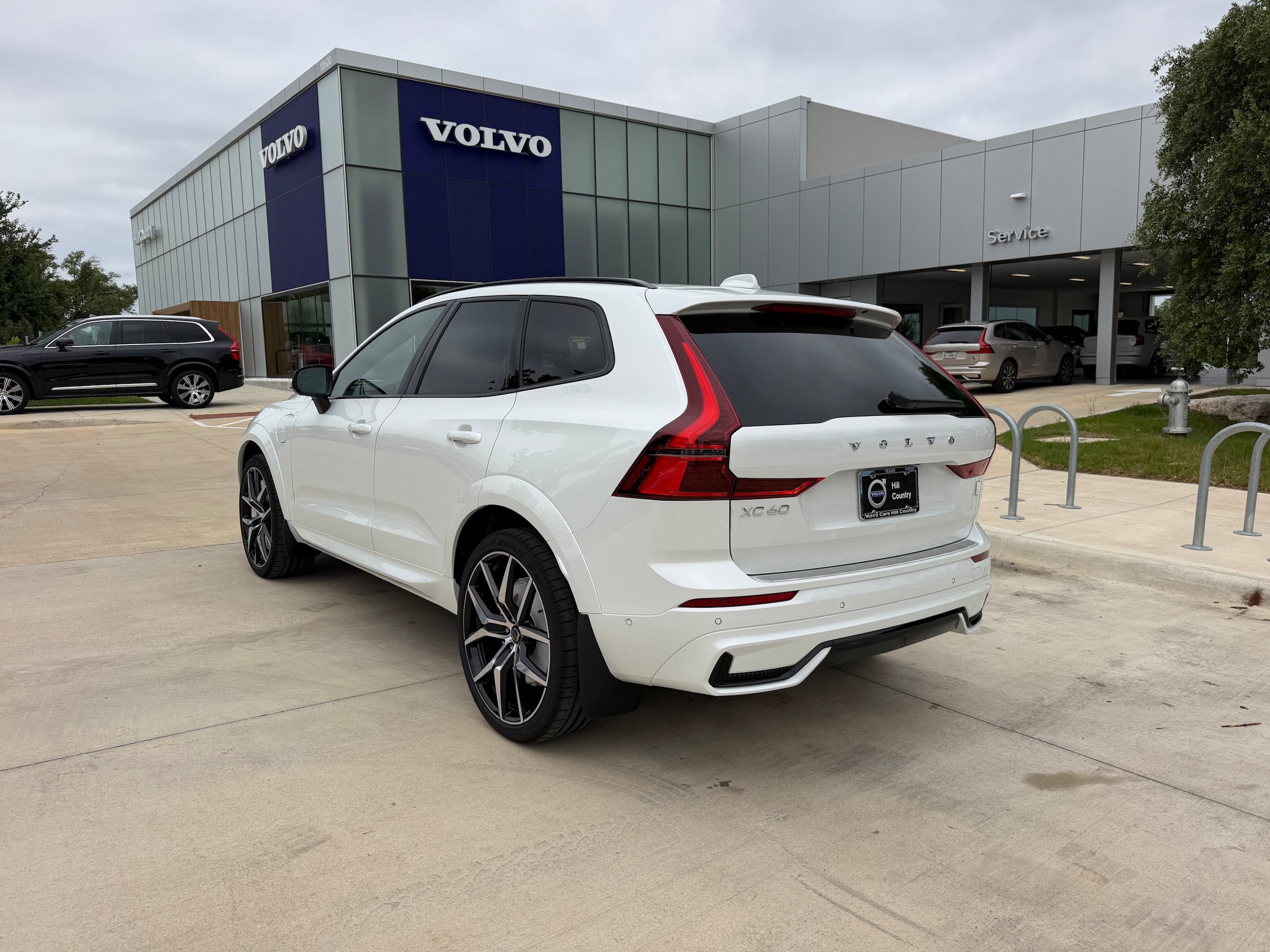 New 2026 Volvo XC60 T8 Polestar w/ Protection Package Premier AWD/4WD image 4