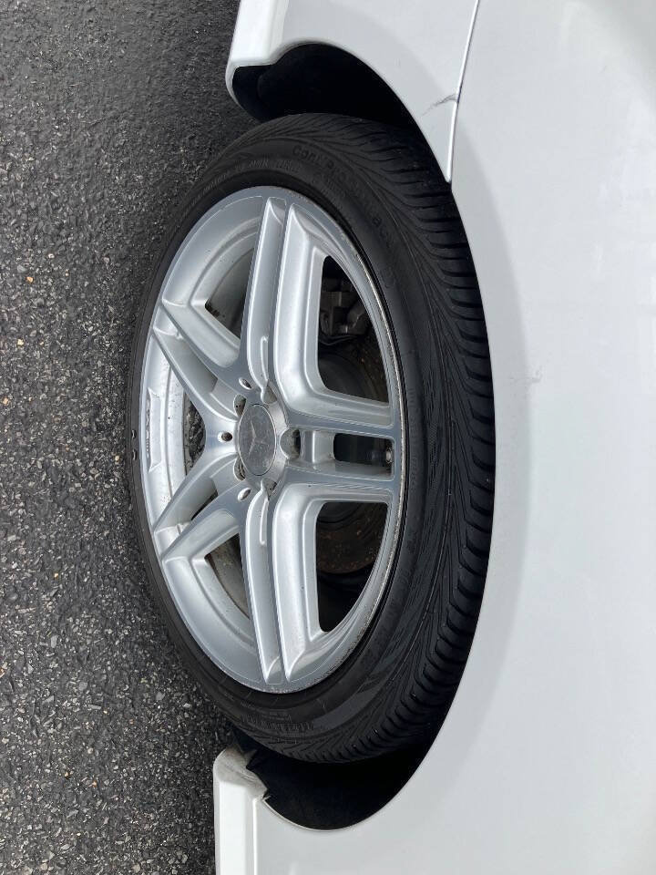 Used 2013 Mercedes-Benz C 250 Coupe image 18