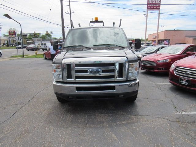 Used 2013 Ford E-150 and Econoline 150 w/ Exterior Upgrade Pkg image 2