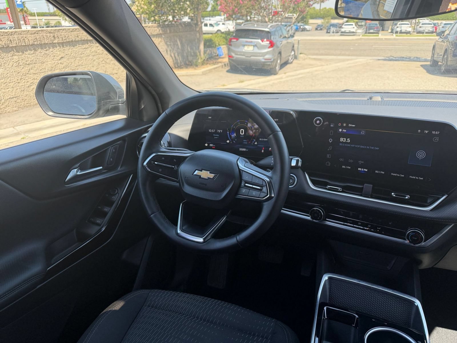 Used 2025 Chevrolet Equinox LT FWD image 35