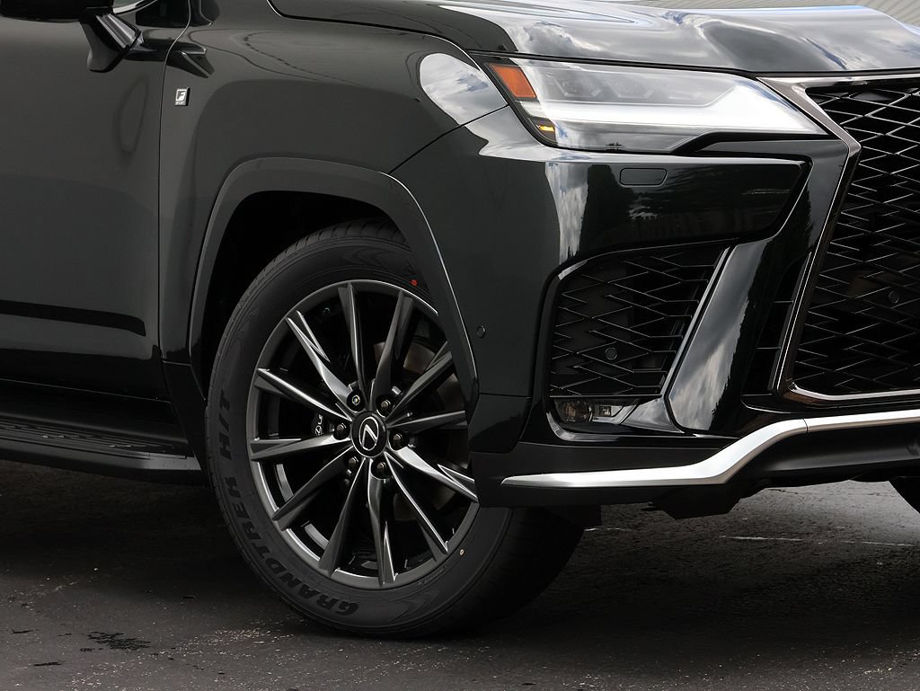 New 2026 Lexus LX 700h F Sport AWD/4WD image 3