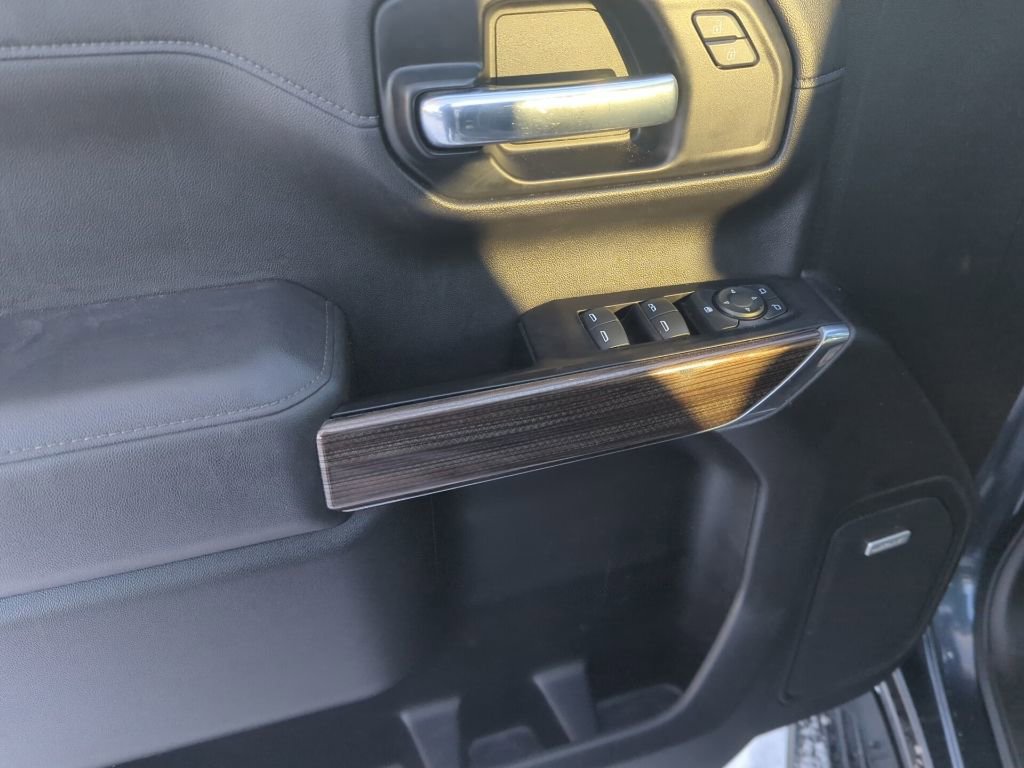 Used 2020 Chevrolet Silverado 1500 RST w/ All-Star Edition image 10