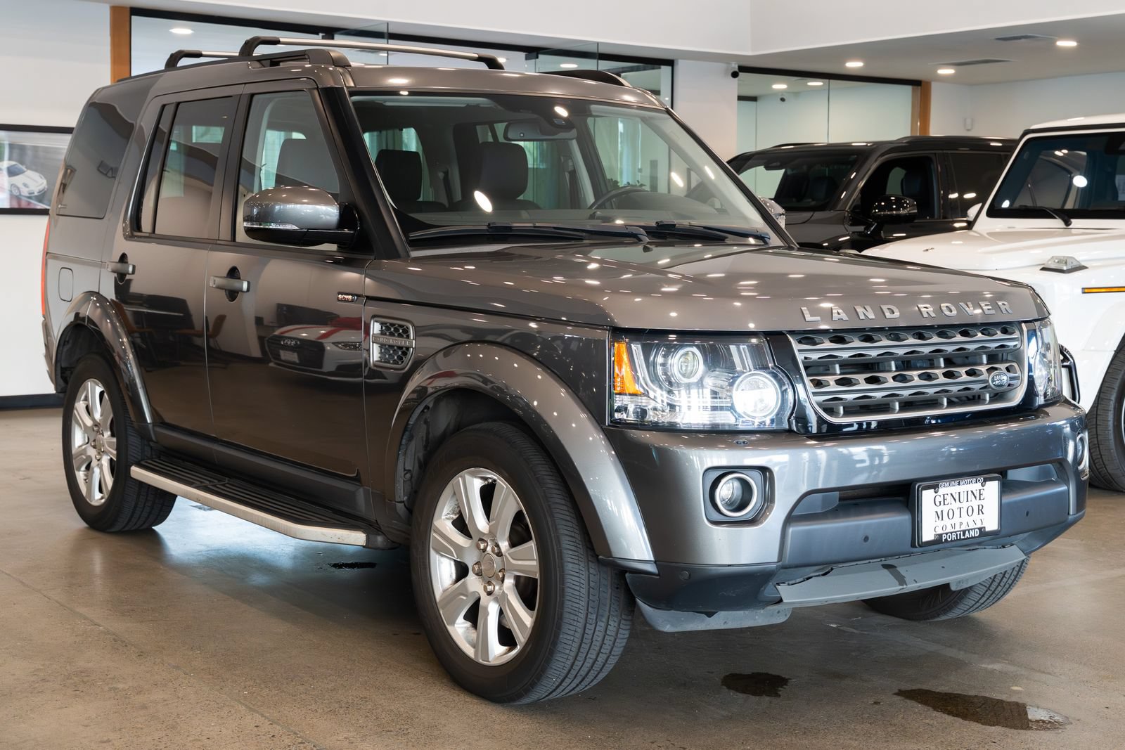 Used 2014 Land Rover LR4 HSE AWD/4WD image 3