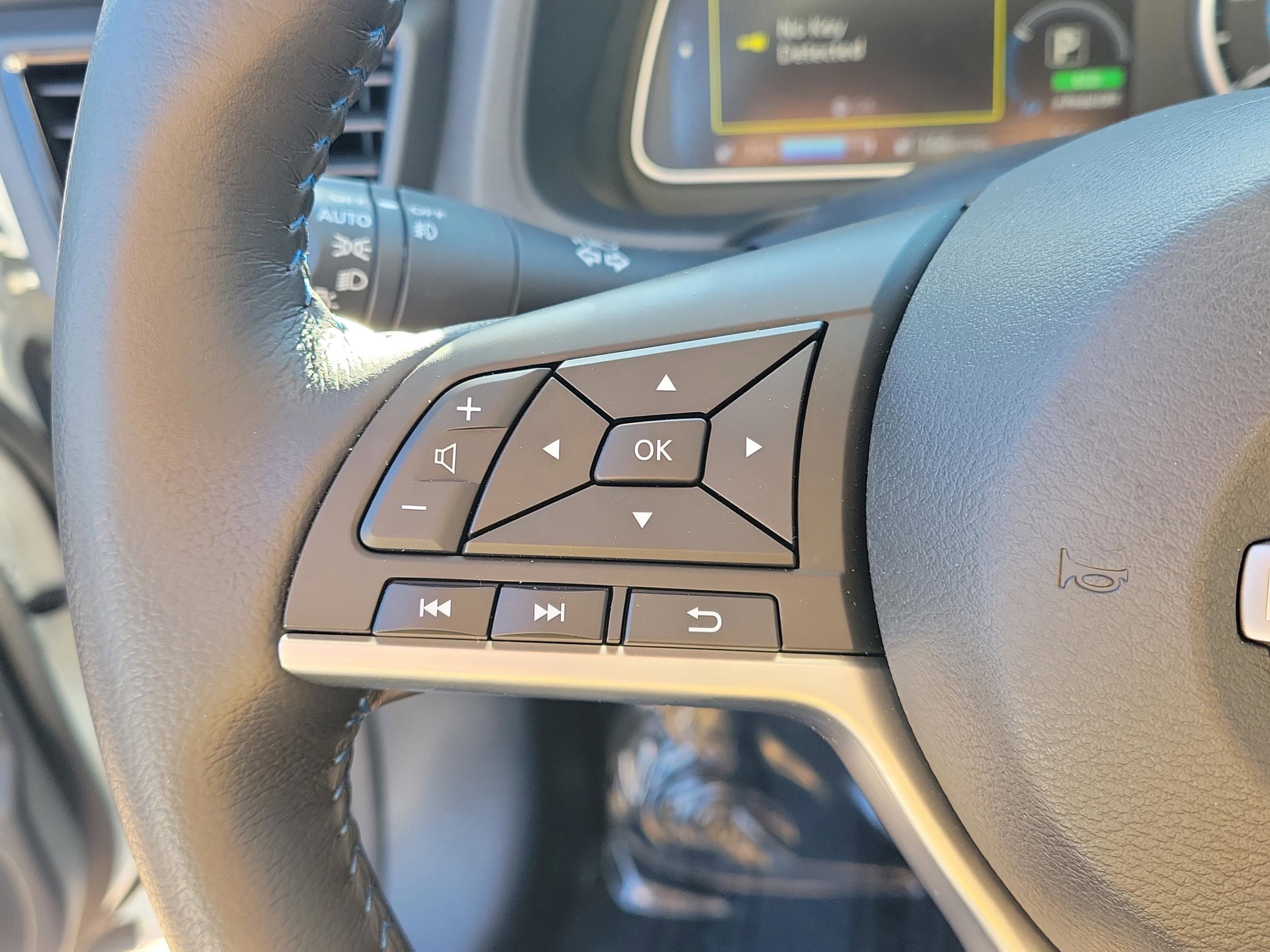 Certified 2024 Nissan Leaf SV Plus image 21