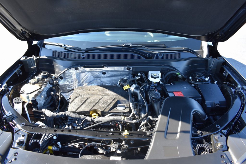 Certified 2024 Chevrolet Trax RS w/ Driver Confidence Package image 16