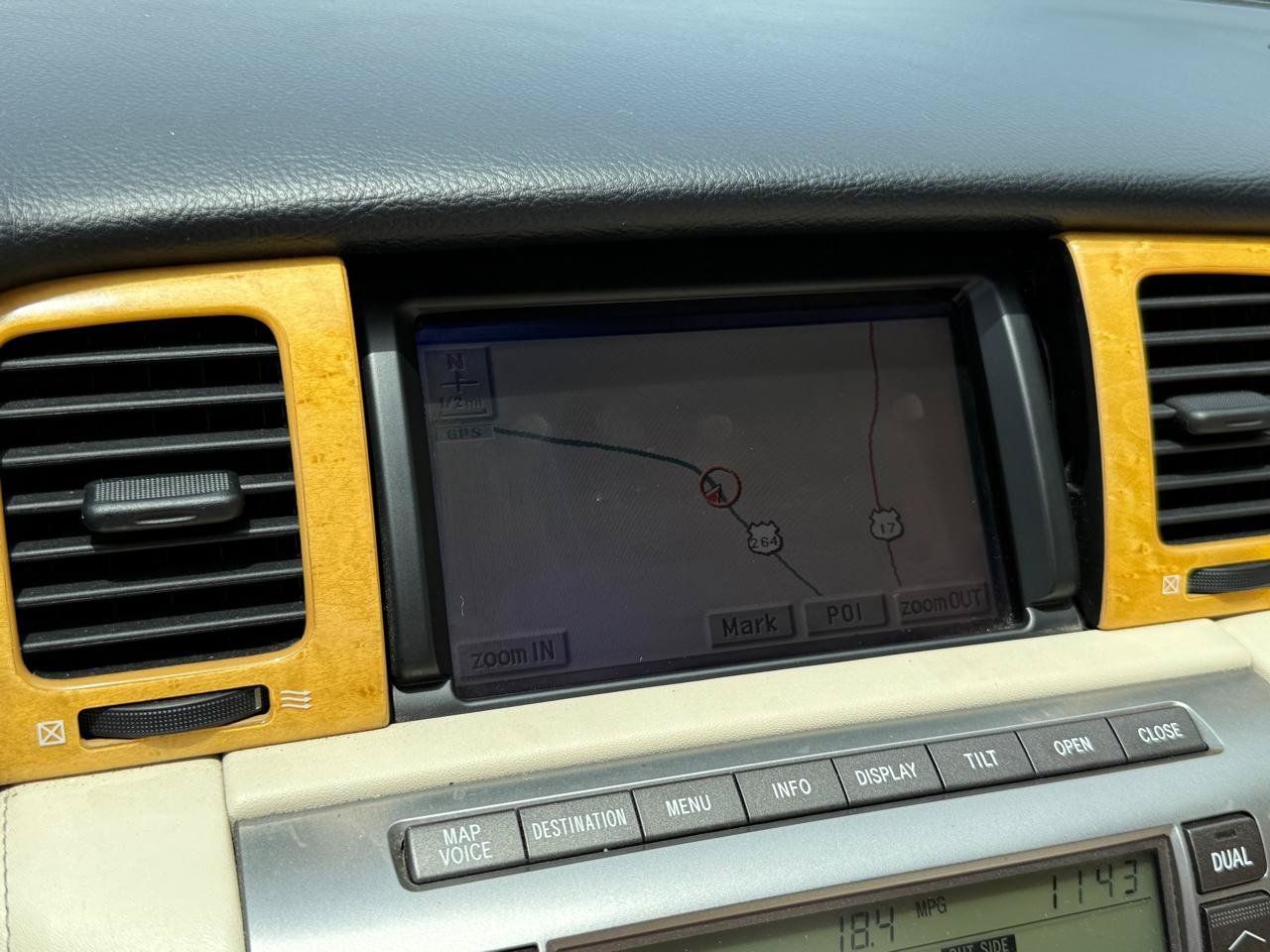 Used 2002 Lexus SC 430 Convertible RWD image 18