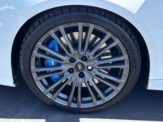 Used 2017 Ford Focus RS AWD/4WD image 9