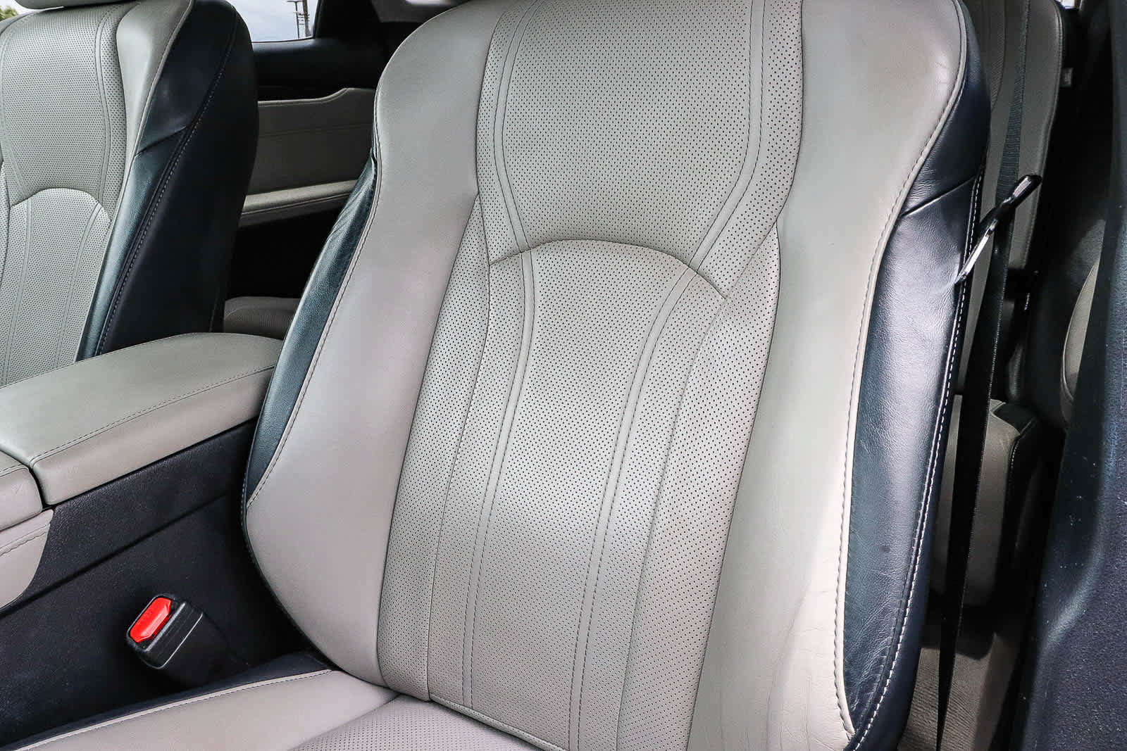 Used 2017 Lexus RX 350 FWD w/ Premium Package image 36