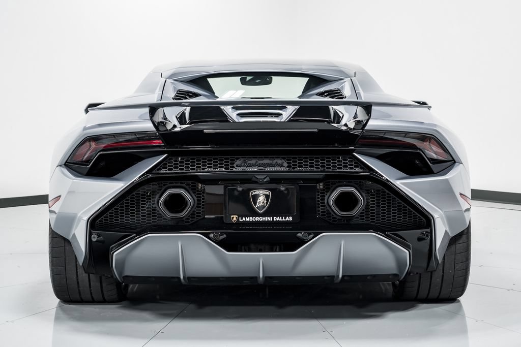Used 2023 Lamborghini Huracan Tecnica RWD image 4
