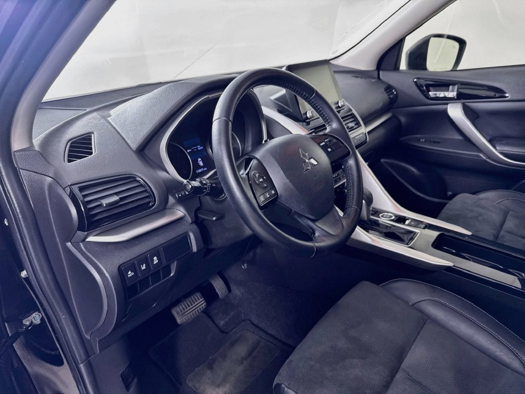 Used 2022 Mitsubishi Eclipse Cross SE AWD/4WD image 9