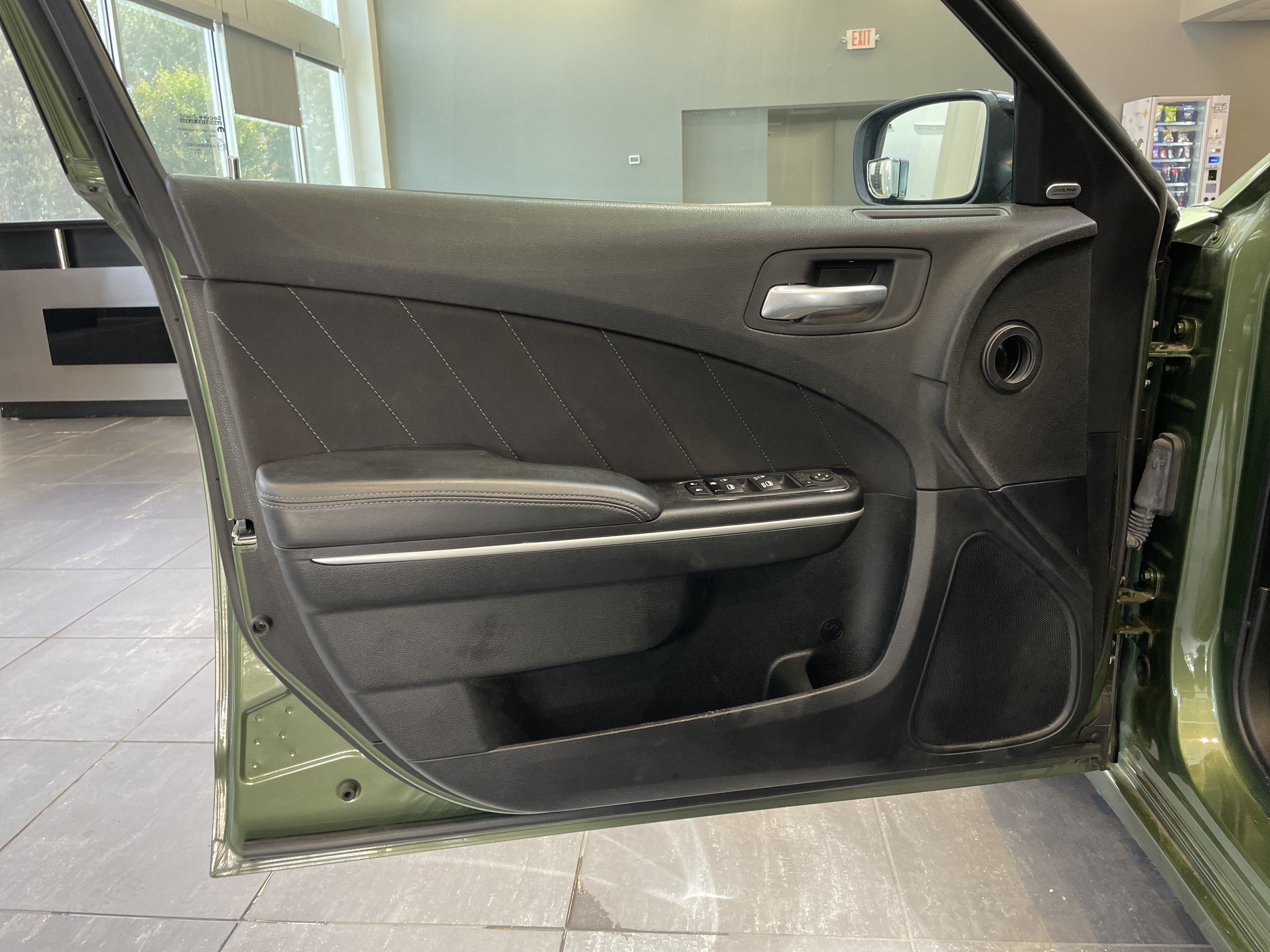 Used 2023 Dodge Charger SXT RWD image 16