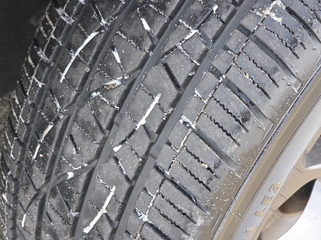 Used 2023 Chrysler Pacifica Limited w/ Uconnect Theater Family Group image 21