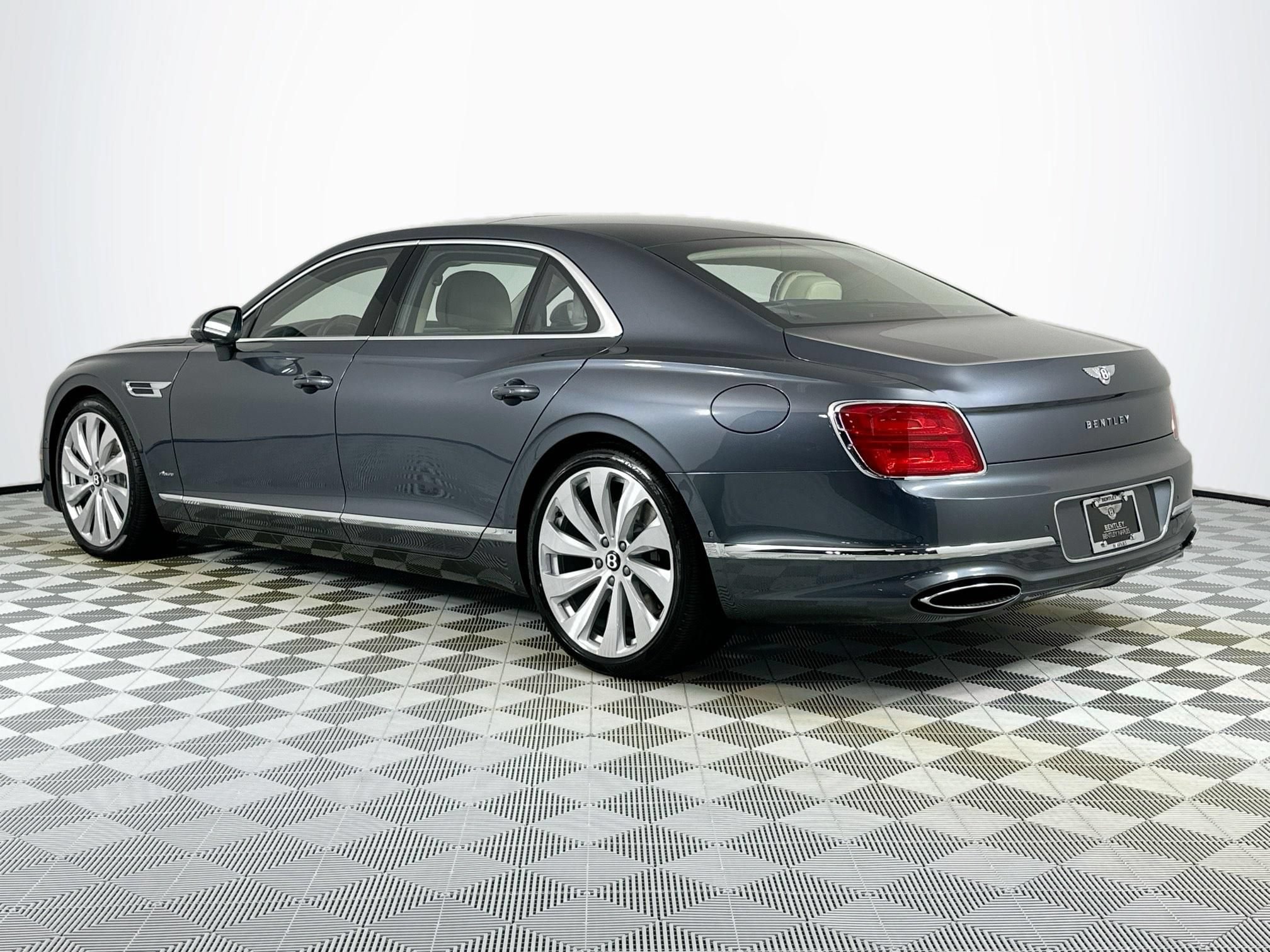 New 2026 Bentley Flying Spur Azure AWD/4WD image 7