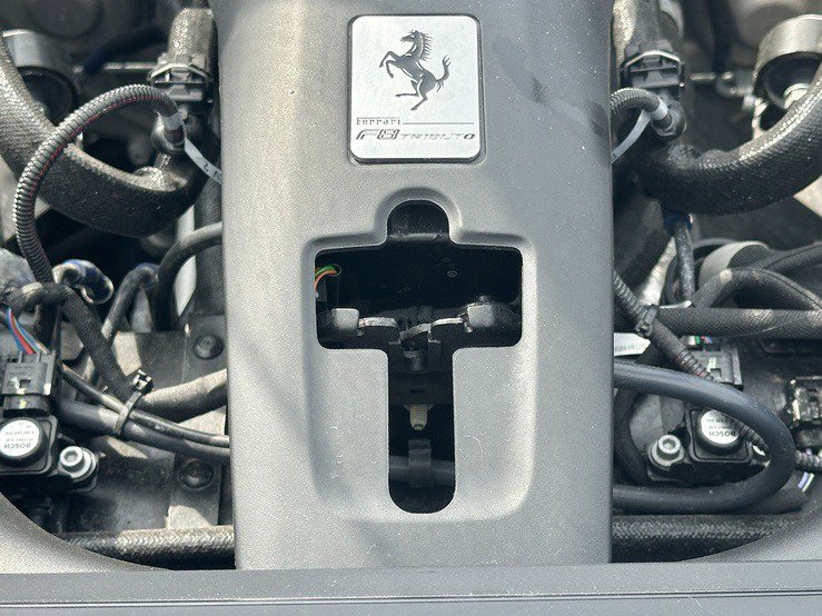 Used 2022 Ferrari F8 Tributo image 44