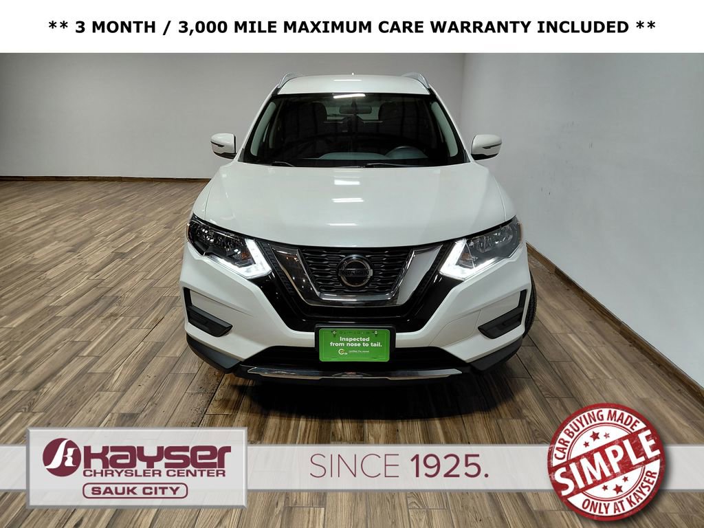 Used 2018 Nissan Rogue SV image 3