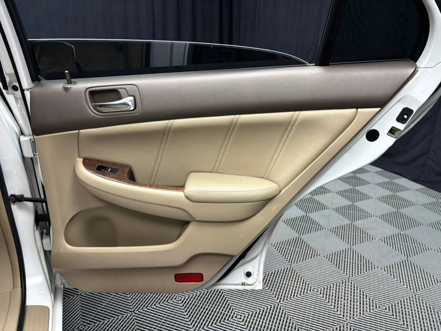 Used 2007 Honda Accord EX-L image 24