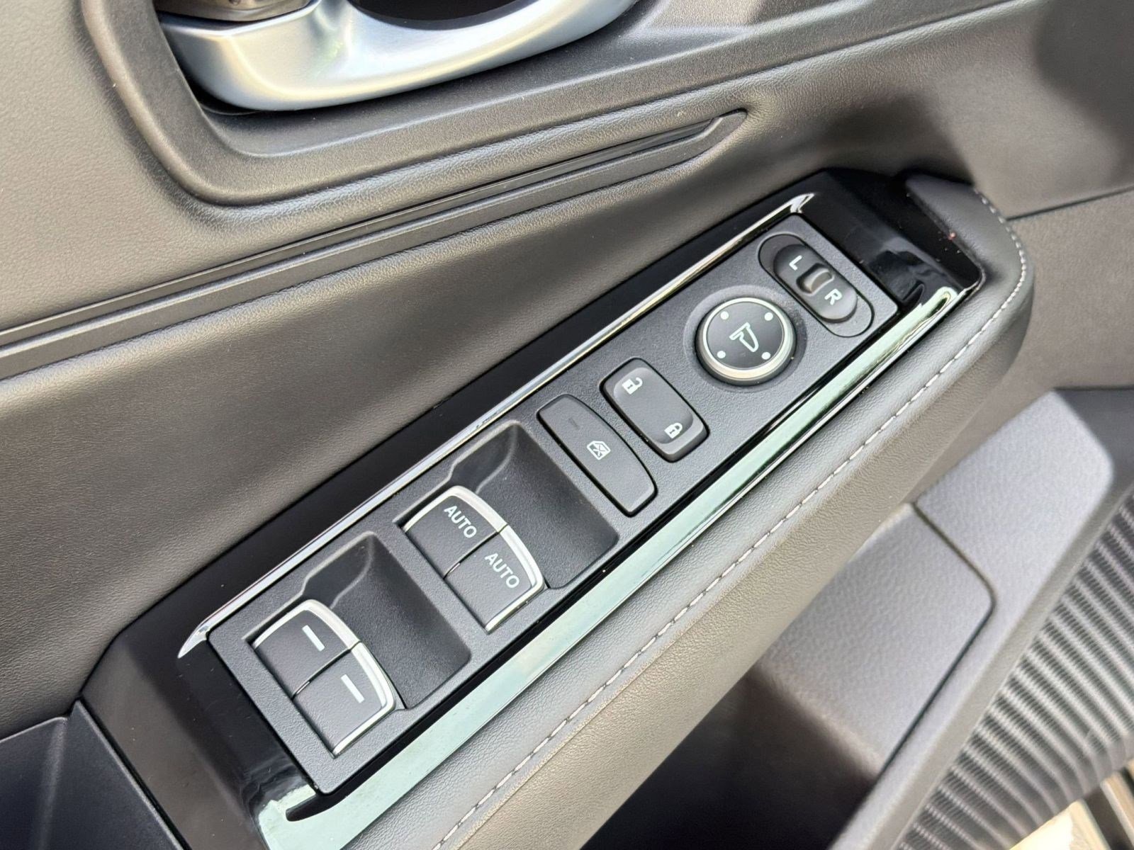 Used 2023 Honda Accord Touring image 22