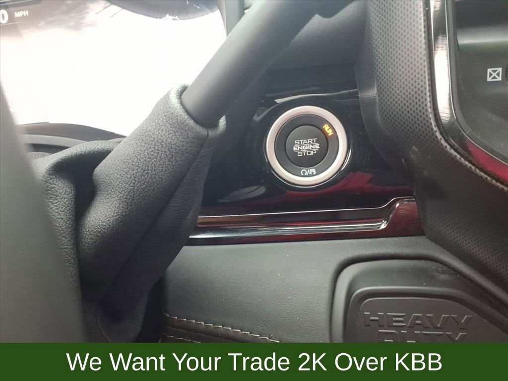 Used 2025 RAM 3500 Limited image 31