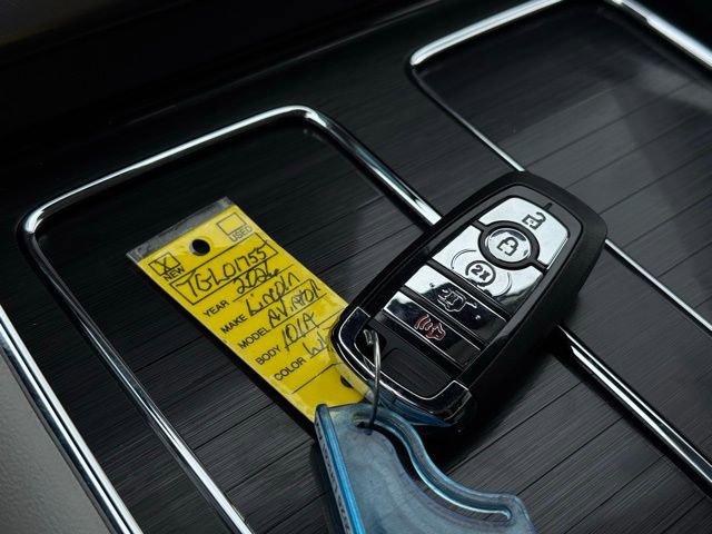 New 2026 Lincoln Aviator AWD w/ Jet Appearance Package image 44