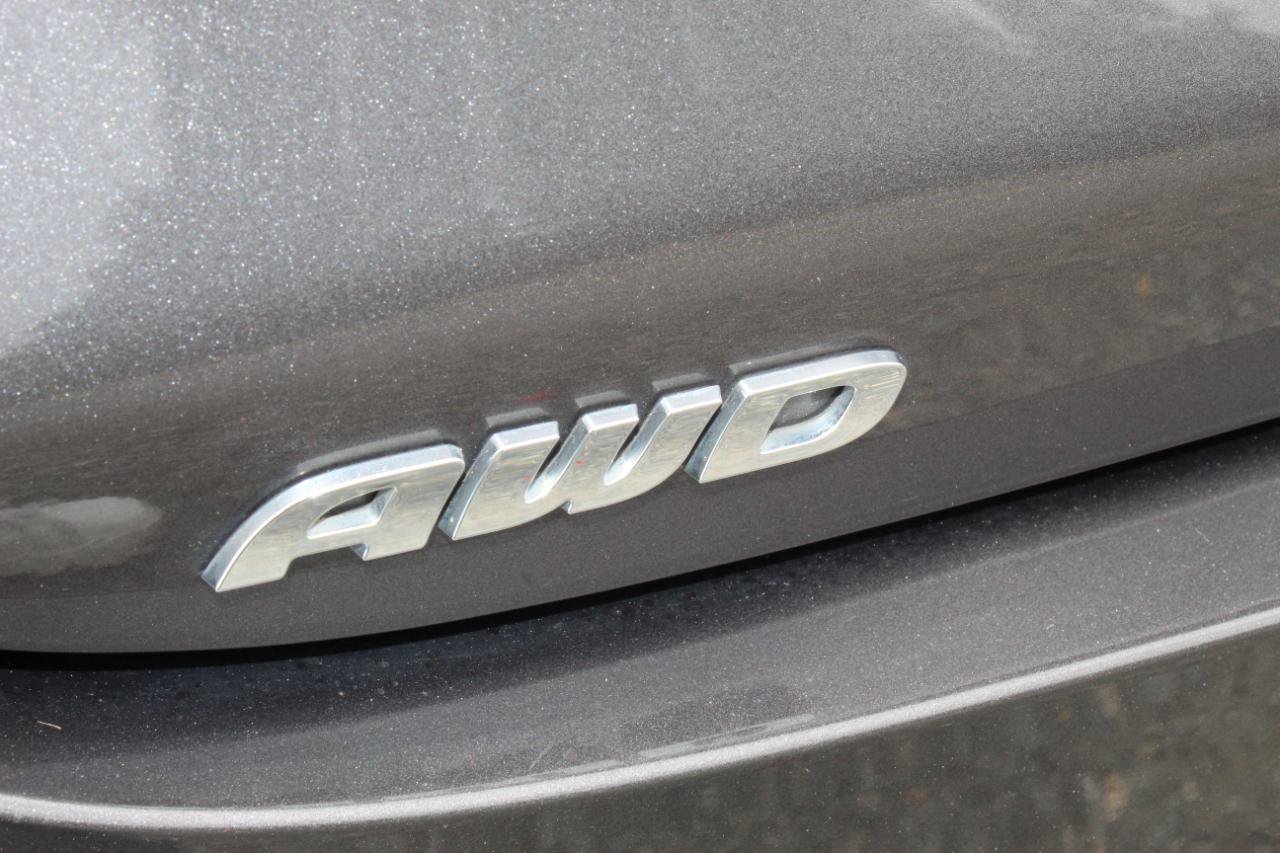 Used 2016 Chrysler 200 S AWD/4WD image 5