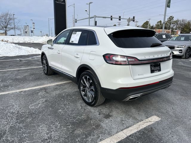 Used 2022 Lincoln Nautilus Reserve w/ Equipment Group 201A image 5