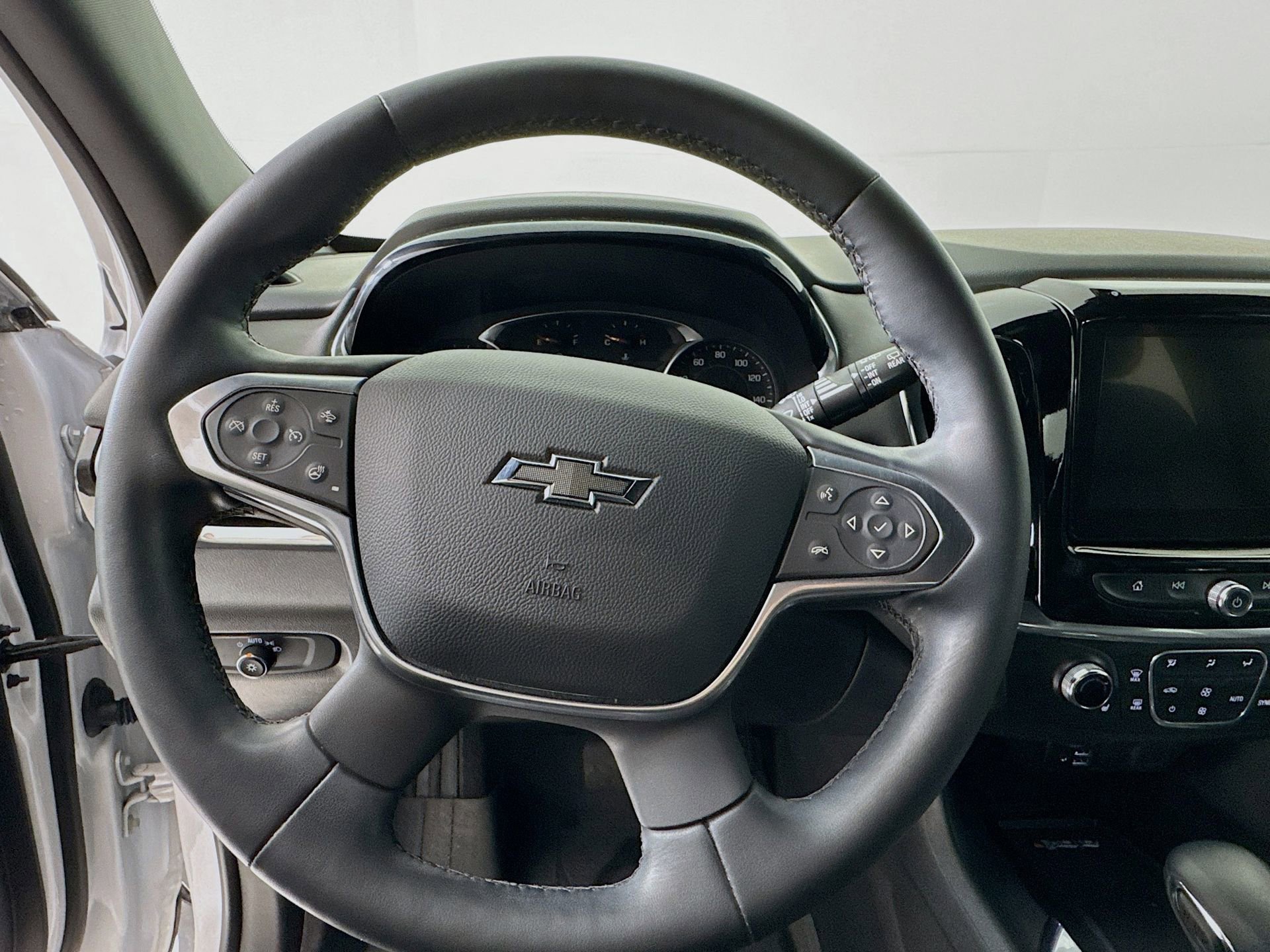 Used 2023 Chevrolet Traverse RS w/ LPO, Floor Liner Package image 12