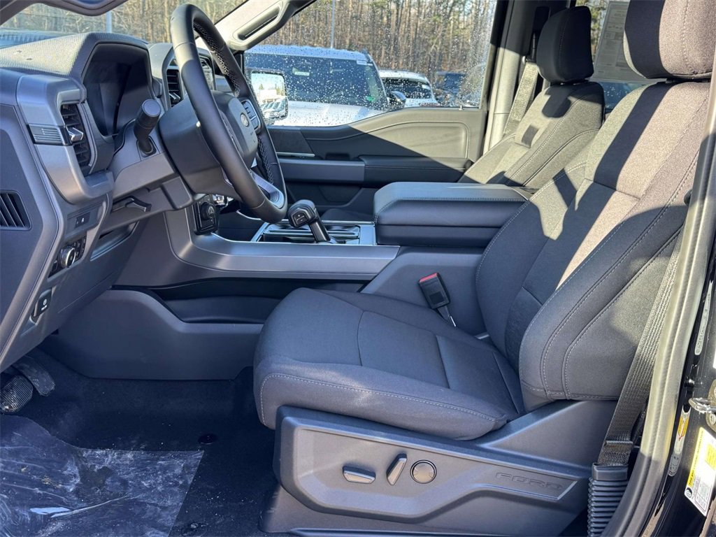 New 2025 Ford F150 XLT w/ Equipment Group 302A MID image 19